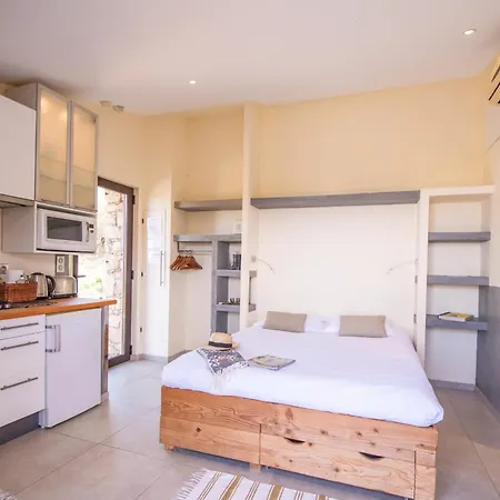 Maisonnette En Plein Maquis Vue Splendide A 5 Min Du Centre Et De La