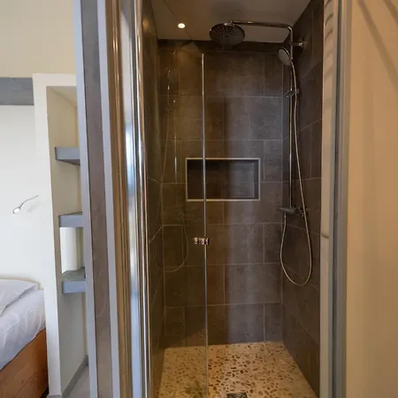 Maisonnette En Plein Maquis Vue Splendide A 5 Min Du Centre Et De La アパート