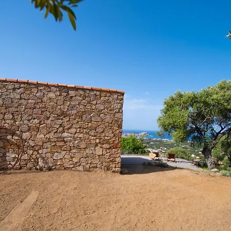 Maisonnette En Plein Maquis Vue Splendide A 5 Min Du Centre Et De La アパート *