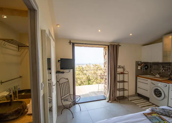 Maisonnette En Plein Maquis Vue Splendide à 5 Min Du Centre Et De La Appartamento